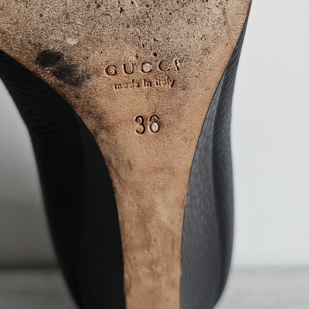 🖤 Gucci Wedge Heels 🖤 - Picture 5 of 10